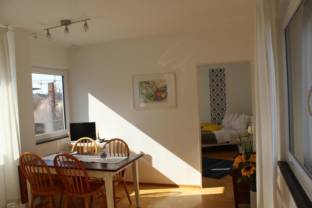 B&B My Place Mit Fruehstueckspaket - With Breakfastbox Frankfurt am Main Quarto foto